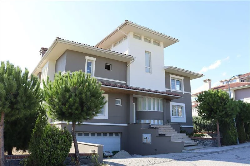 Новый комплекс вилл с круглосуточной охраной и причалом для яхт, Стамбул, Турция