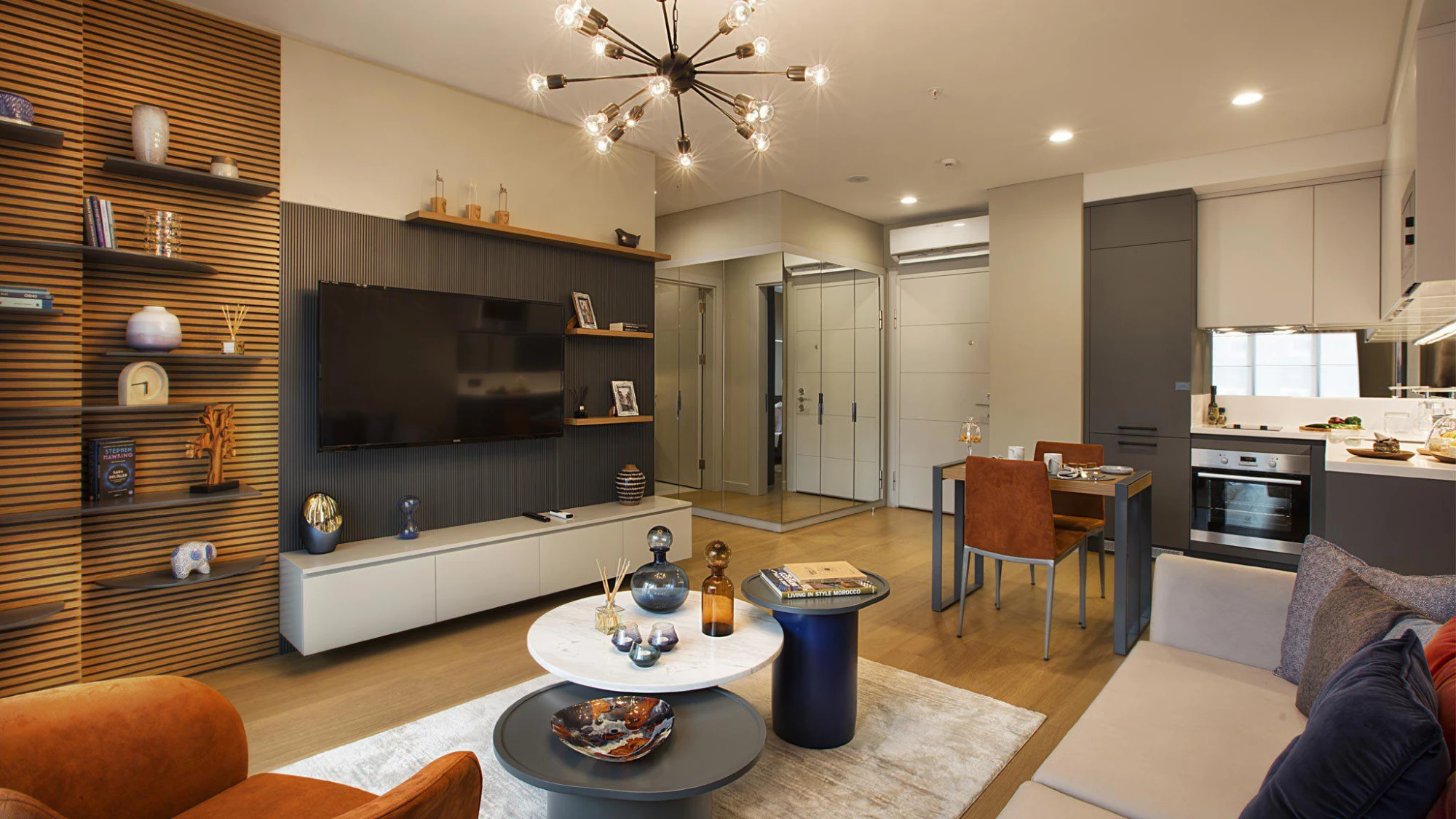 Современная комфортабельная резиденция с бассейнами и спортивными площадками, Стамбул, Турция Современная комфортабельная резиденция с бассейнами и спортивными площадками, Стамбул, Турция