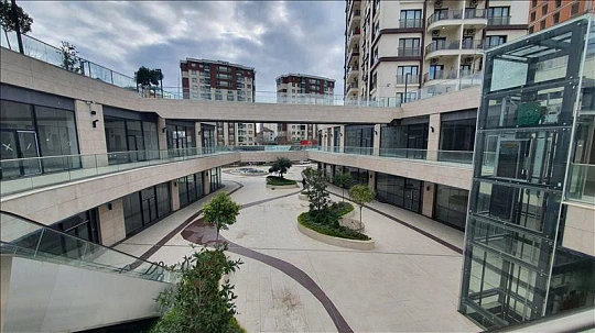 Резиденция с бассейном и торговым центром, Стамбул, Турция